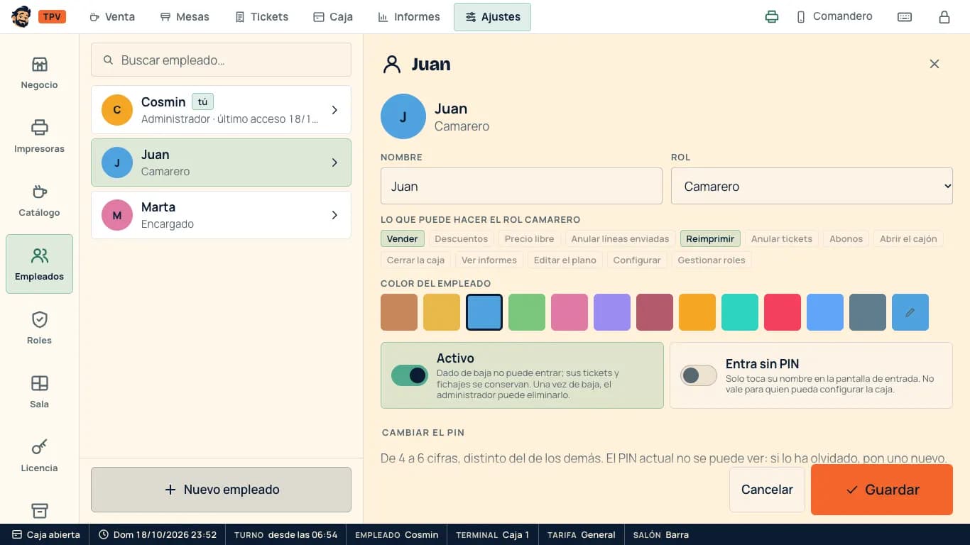 Empleados con su color, rol y PIN
